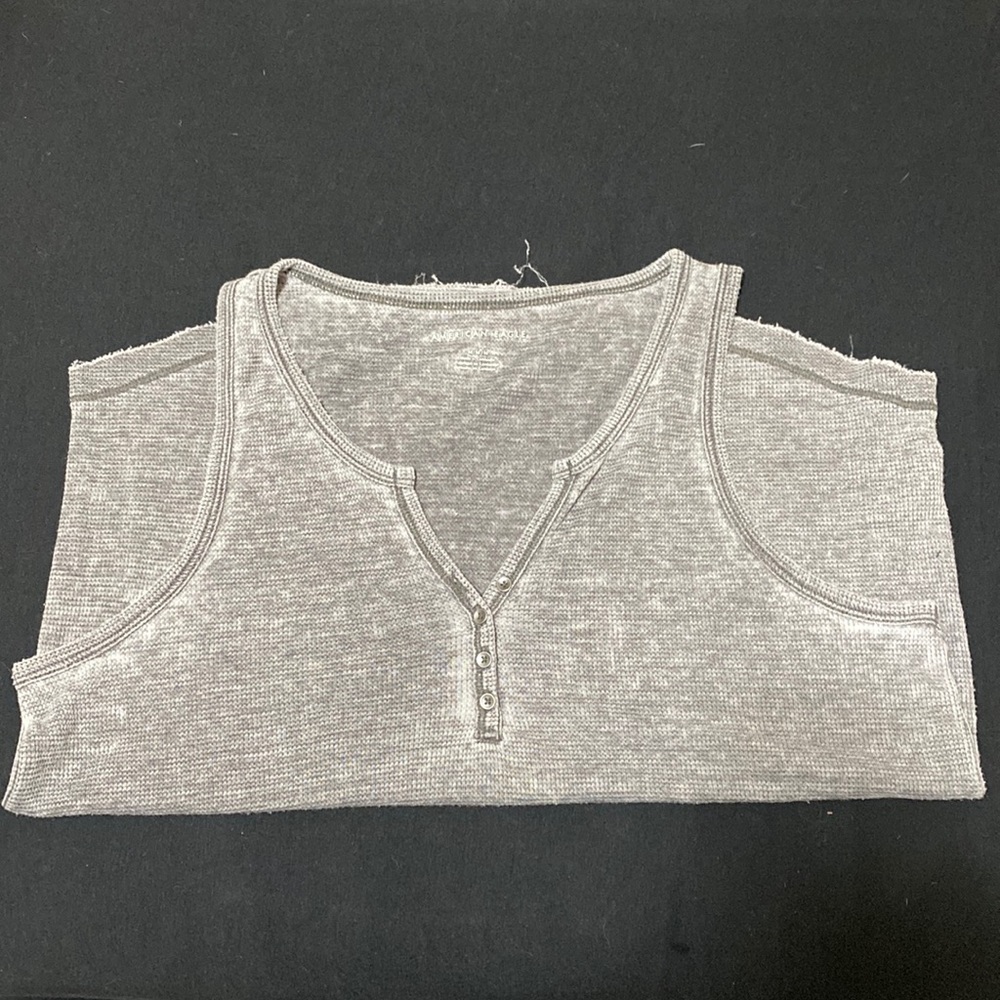 Gray distressed American eagle tank